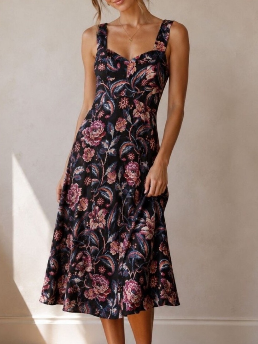 Anthropologie Jocelyn Sleeveless Slip
Midi Dress by Maeve BlackBerry Floral M